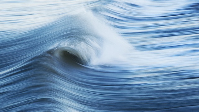 Harnessing the Power of Waves and Tides for Renewable Energy in Aquatic Environments